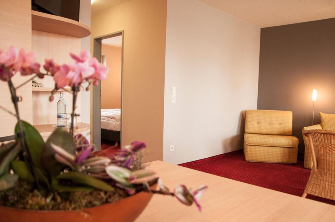 Mueritz-Strandhotel Röbel Kültér fotó